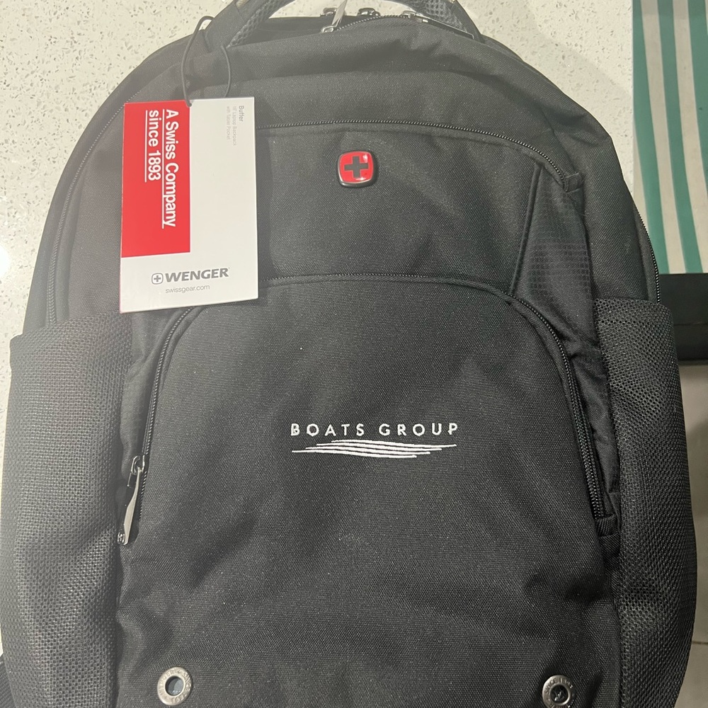 New with tags Wenger Swiss gear laptop back pack with tablet pocket.
